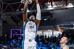 勇士交易库里的接班人，雄鹿公牛争抢，火箭紧随局势悬念